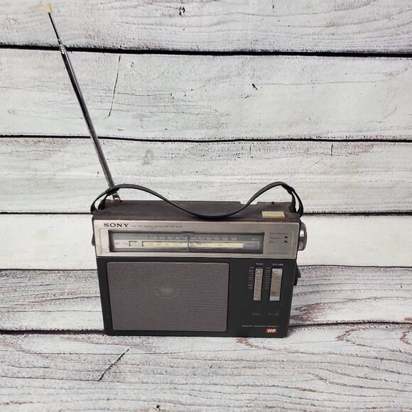 Sony | Portable Audio & Video | Vintage Sony Icf55w Fmam Radio Receiver ...